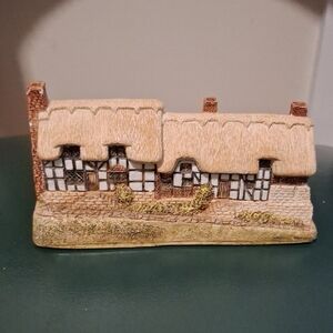 Lilliput Lane "Anne Hathaway" Thatched Cottage Handmade In UNITED KINGDOM